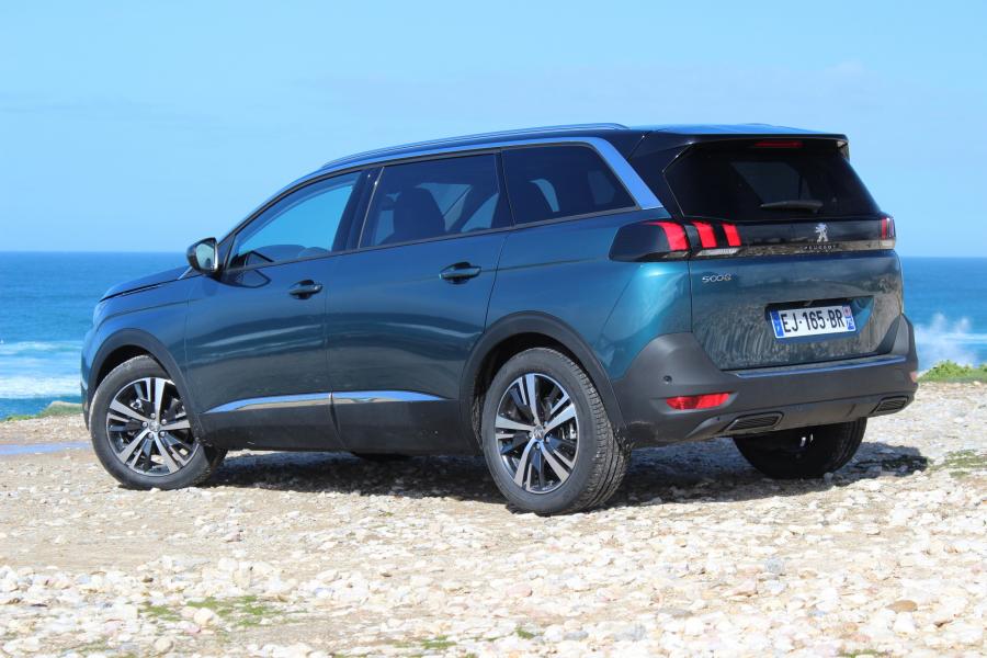  Peugeot 5008 2017 года  (WW) (фото 28 из 31)